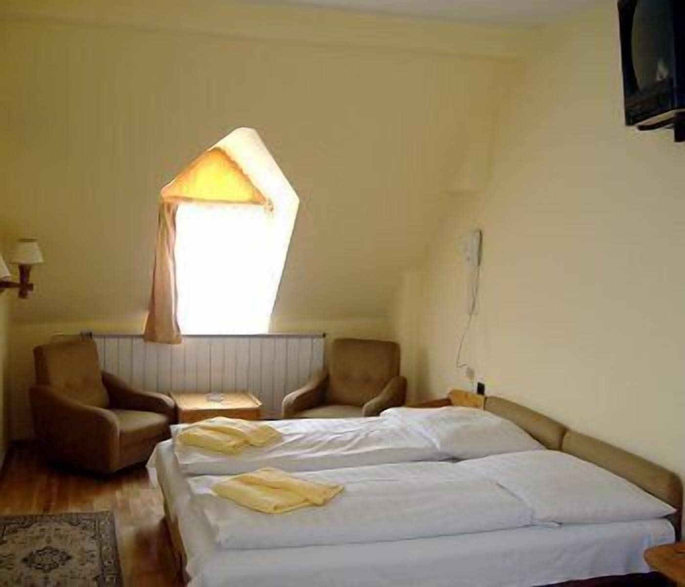 Hotel Bara Junior Budapest Eksteriør bilde